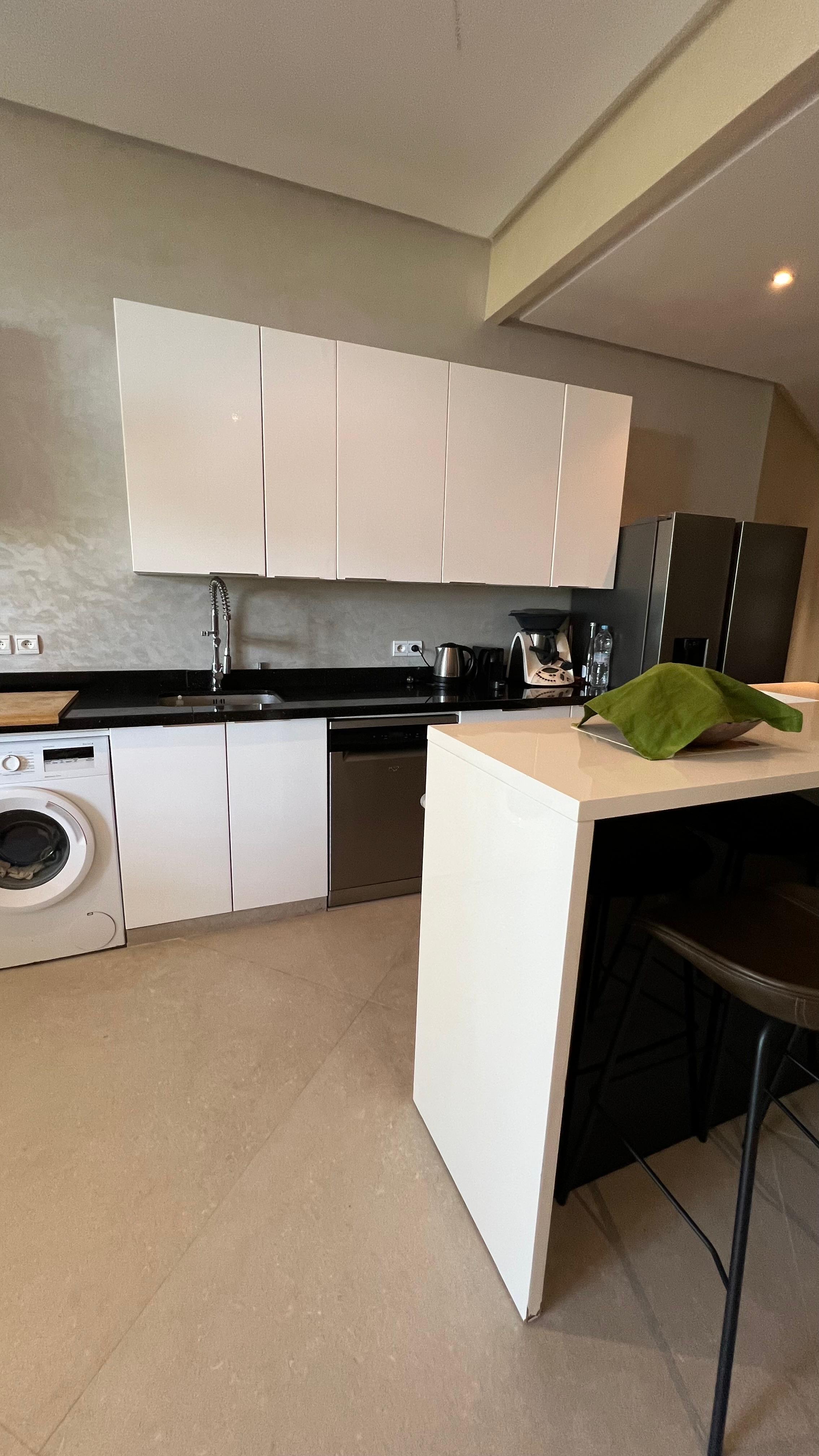 Appartement Meublé Haut Standing à Louer – Rez-de-chaussée