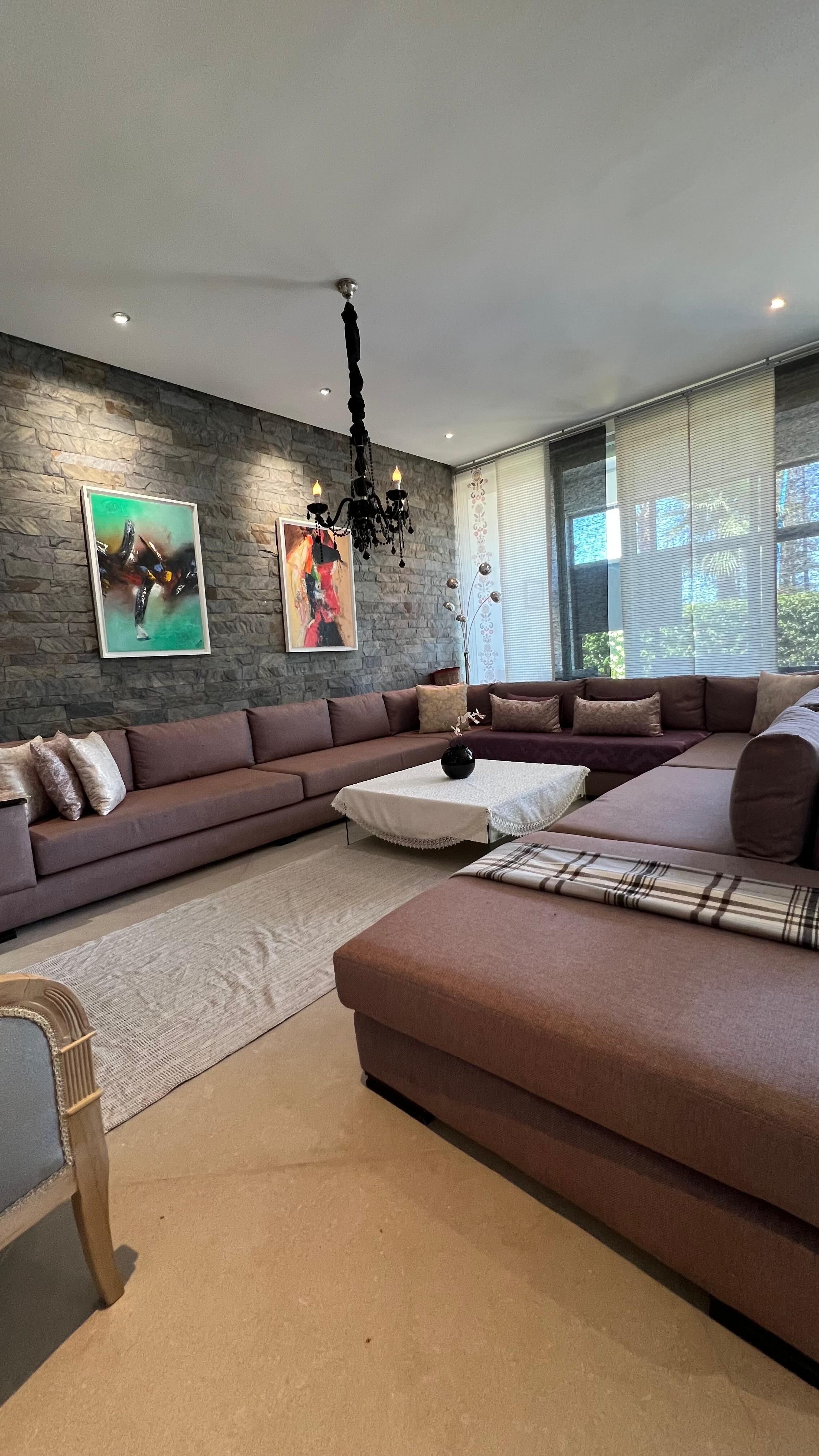 Appartement Meublé Haut Standing à Louer – Rez-de-chaussée