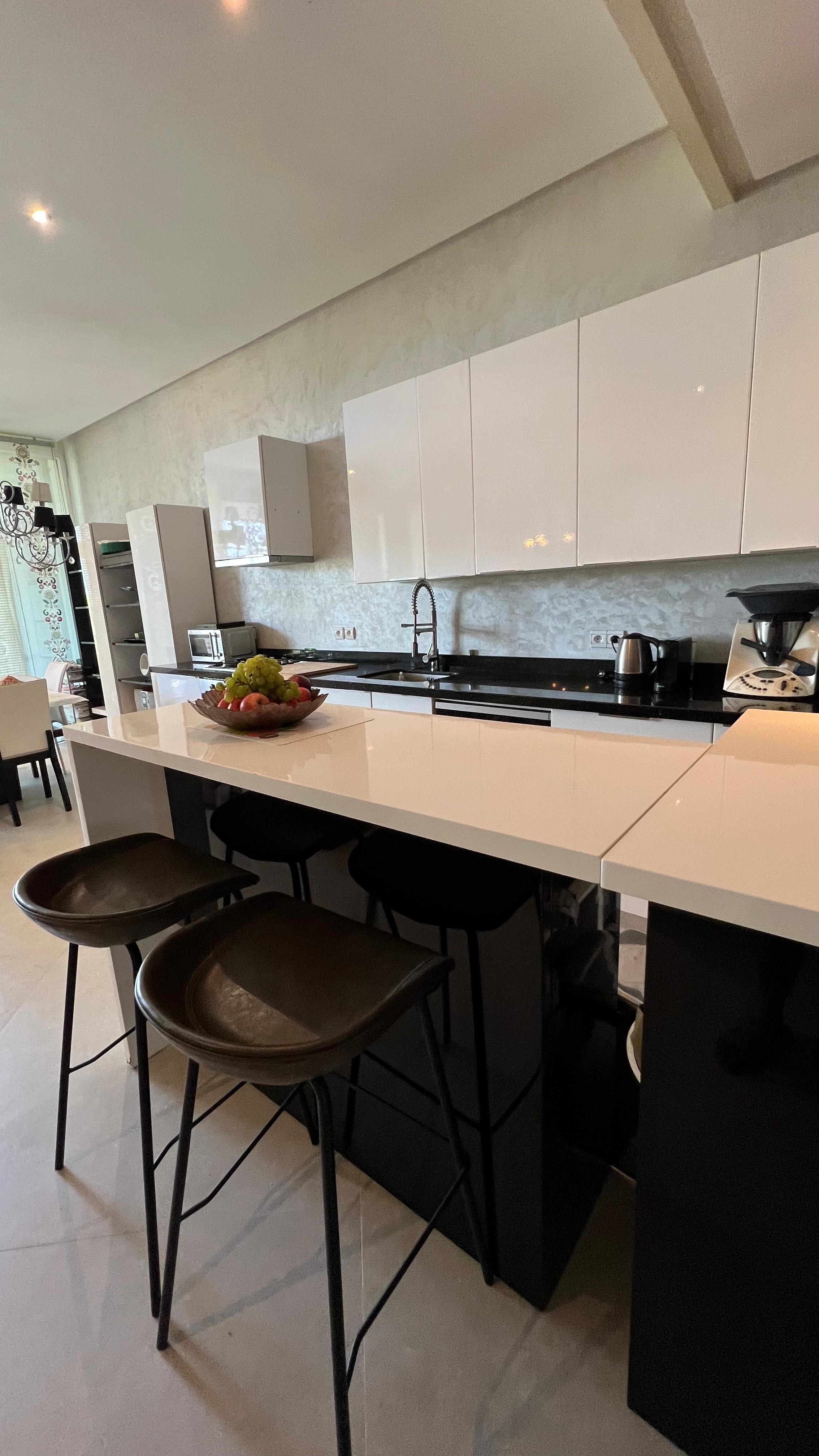 Appartement Meublé Haut Standing à Louer – Rez-de-chaussée