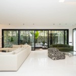 Villa Meublée de Prestige à Louer à Dar Bouazza – 450 m² avec Piscine Privée et Salle de Sport