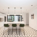 Villa Meublée de Prestige à Louer à Dar Bouazza – 450 m² avec Piscine Privée et Salle de Sport