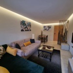 Appartement RDC à Louer à Dar Bouazza – Terrasse avec Vue Piscine