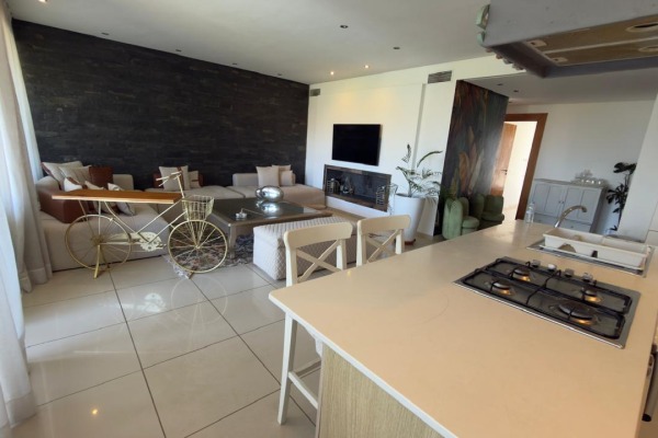 Appartement à Vendre à Dar Bouazza – Résidence Melrose, 102 m² avec 2 Parkings et Box