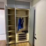 Appartement Semi-Meublé à Louer à Dar Bouazza – Résidence Haut Standing avec Piscines et Padel